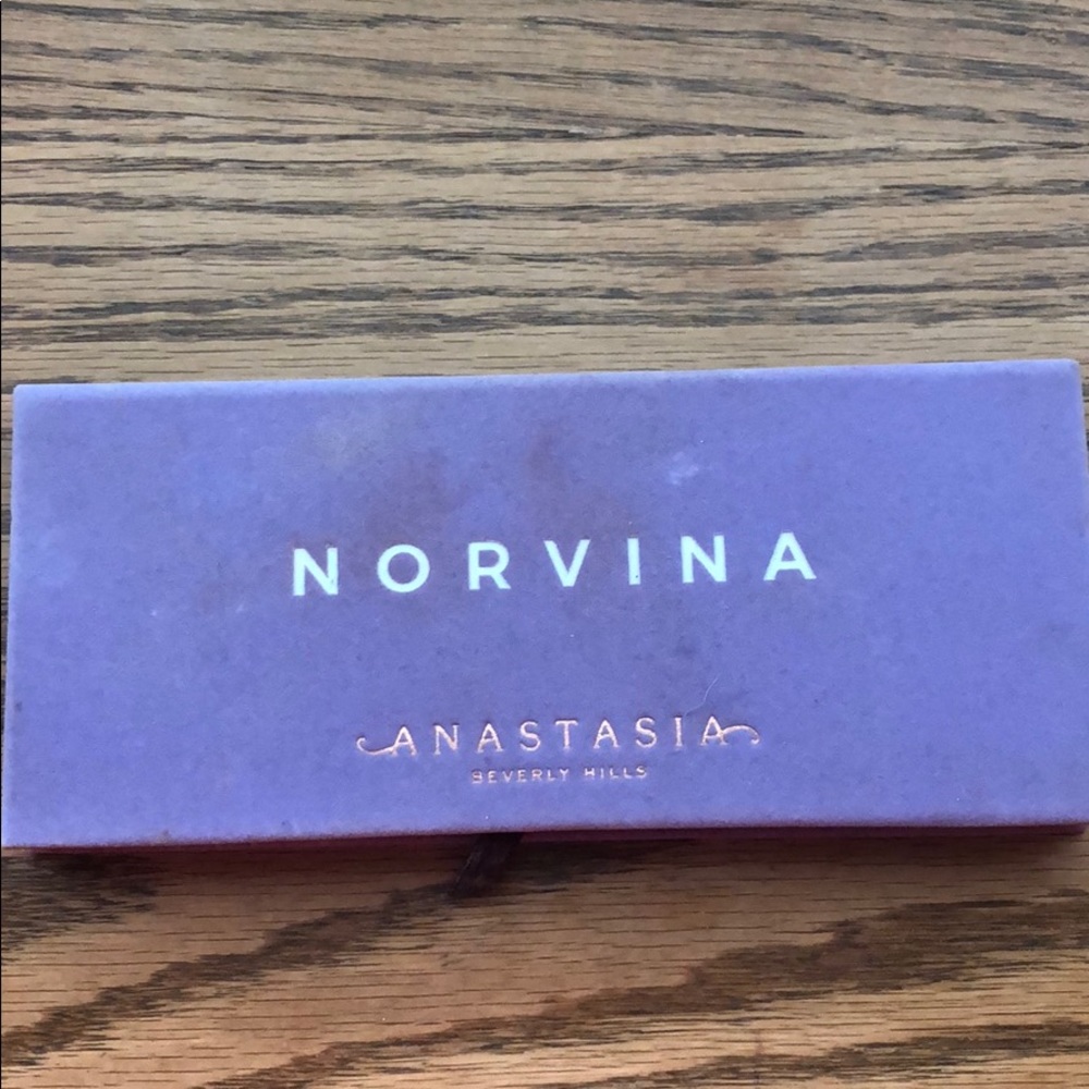 Anastasia Norvina Pallet